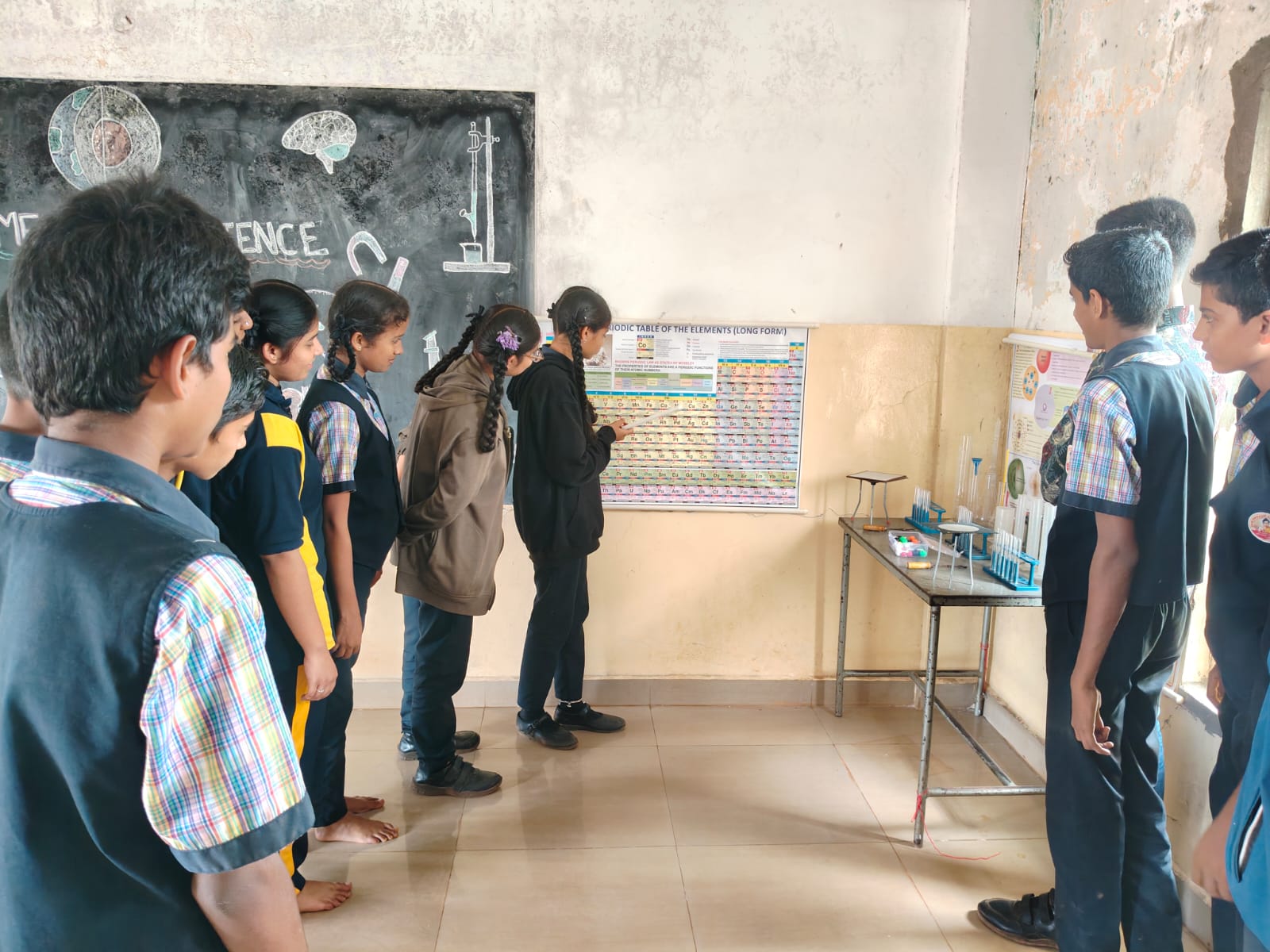 Science learning at Shri Prakash School